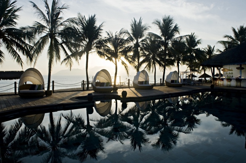 Terrace_Pool_[5493-MEDIUM]